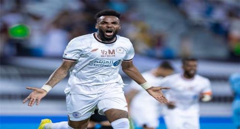 الشباب السعودي يستبعد لاعبه بوبيندزا بعد إهداره ركلة جزاء